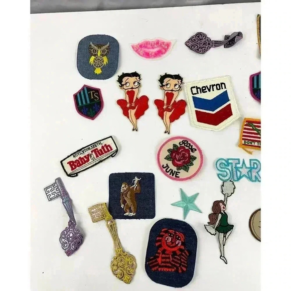 30 PC Assorted Sewing Applique Patches Iron on Sew On NEW Mixed Vintage - Picture 4 of 11